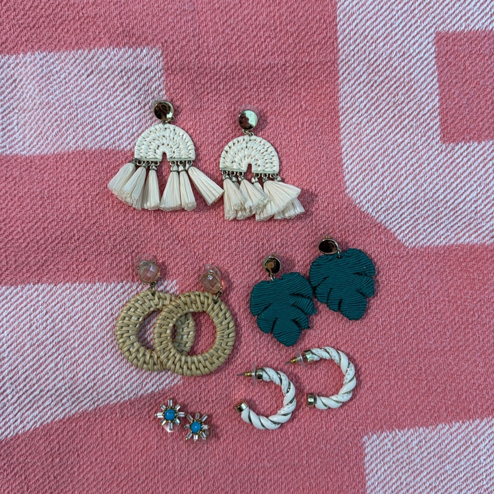Excellent Condition 5 Loft Earrings - sold together